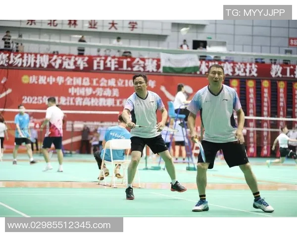 羽毛球配合实力大比拼上海羽毛球队荣获第三名佳绩 羽毛球配合实力大比拼上海羽毛球队荣获第三名佳绩