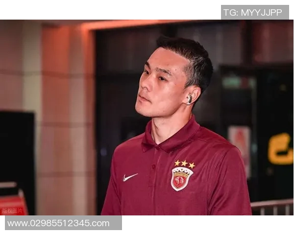 申花惨遭上港狂虐六球赛场风云再起引发热议