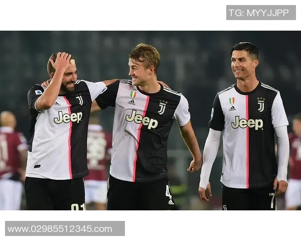 莫火车头与尤文图斯的巅峰对决谁能笑到最后揭开足球战术的神秘面纱