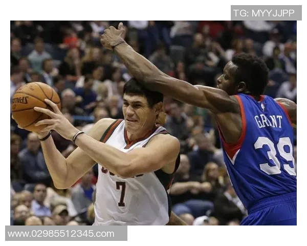 杰拉米格兰特的篮球之路与未来展望解析